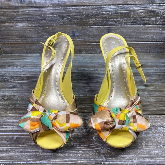 BCBGirls High Heels - Picture 2 of 8